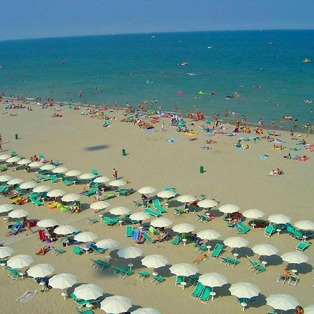 Marina Beach Bianca Villa Llido Degli Estensi Esterno foto